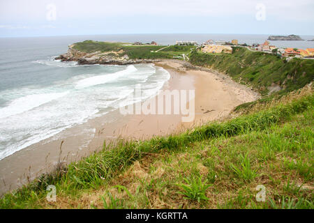 Playa de los Locos locos (plage) de Suances Cantabria, ESPAGNE.. Banque D'Images