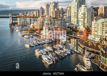 Photo de la ville de Vancouver à l'automne en C.-B., Canada Banque D'Images