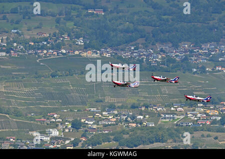 Sion, Suisse - le 16 septembre : l'équipe de pioneer 330 dans le Breitling air show : 16 septembre 2017 à Sion, Suisse Banque D'Images