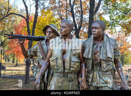 Frederick Hart's statue intitulée la Les trois militaires (les trois soldats), le Vietnam Veterans Memorial, Washington DC, USA
