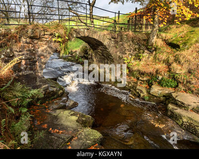 Lumb Pont à Crimsworth Doyen près de Pecket et Hebden Bridge West Yorkshire Angleterre Banque D'Images