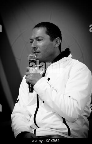 Skipper Portrait Noir et Blanc - Noir et blanc portrait de la batellerie. Romain Attanasio Banque D'Images