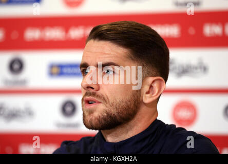 Robbie Brady, de la République d'Irlande, lors de la conférence de presse au stade Parken, à Copenhague. Banque D'Images