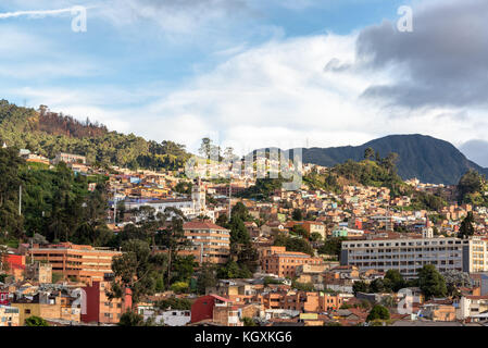 Vue sur le quartier de la Candelaria et egipto dans le centre historique de Bogota, Colombie Banque D'Images