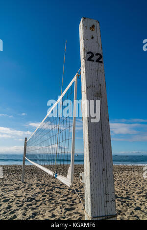 Filet de volley-ball sur la plage de l'Est de Santa Barbara, en Californie. Banque D'Images