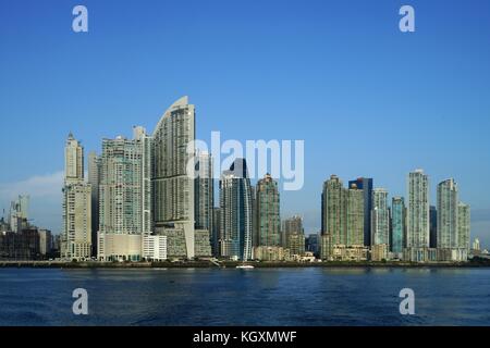 Voir tôt le matin de la ville de Panama, de gratte-ciel. Banque D'Images
