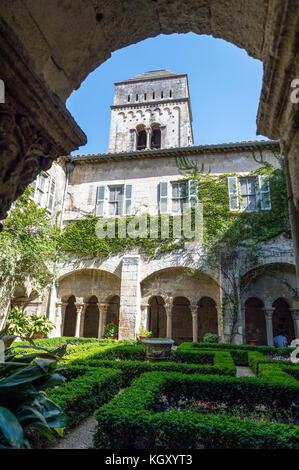 La France. BOUCHES-DU-RHÔNE (13). PARC RÉGIONAL DES ALPILLES. SAINT-REMY-DE PROVENCE. Monastère de SAINT-PAUL-de-Mausole Banque D'Images