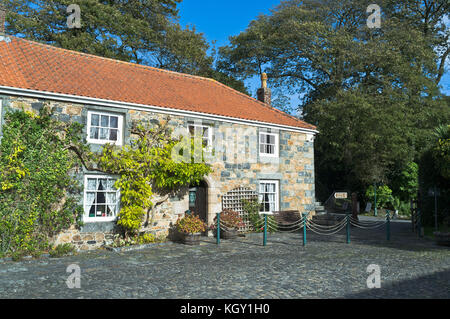 Musée du costume folklorique dh SAUMAREZ PARK GUERNSEY Museum building exterior Banque D'Images