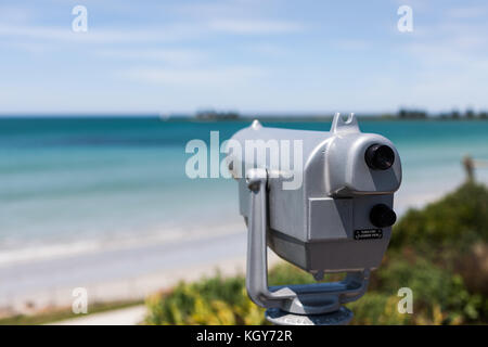 Une photo du télescope et sur la plage prise à Port Fairy, Victoria. Banque D'Images