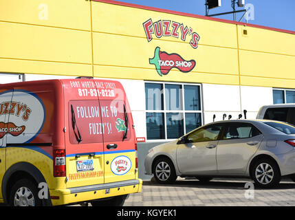 Fort Worth, Texas, USA. 5Th Nov, 2017. Fuzzy's Taco van et restaurant au Texas Motor Speedway, le samedi 5 novembre 2017 à la Texas Motor Speedway à Fort Worth, Texas. Matthew Lynch/CSM/Alamy Live News Banque D'Images