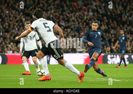 Londres, Royaume-Uni. 10 nov, 2017 jake livermore. d'Angleterre tire au but au cours de la match amical entre l'Angleterre et l'Allemagne au stade de Wembley, le 10 novembre 2017 à Londres, en Angleterre. (Photo par arron gent/phcimages.com) : phc crédit images/Alamy live news Banque D'Images