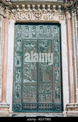 Porte principale de la cathédrale de Sienne, Toscane, Italie Banque D'Images