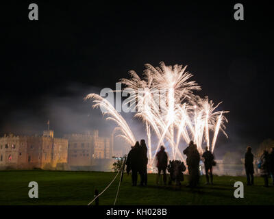 Le château de Leeds d'artifice spectaculaire, Maidstone, Kent, UK 05 novembre 2017 Banque D'Images