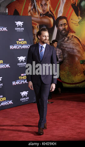 Des célébrités assistent à la première du film « Thor : Ragnarok » au théâtre El Capitan à Hollywood. Avec la participation des artistes : Tom Hiddleston où : Los Angeles, California, États-Unis quand : 11 Oct 2017 crédit : Brian to/WENN.com Banque D'Images