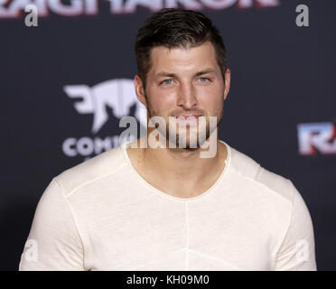 Des célébrités assistent à la première du film « Thor : Ragnarok » au théâtre El Capitan à Hollywood. Avec la participation des artistes : Tim Tebow où : Los Angeles, California, États-Unis quand : 11 Oct 2017 crédit : Brian to/WENN.com Banque D'Images