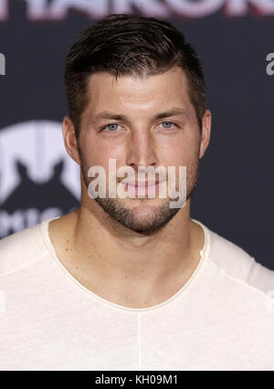 Des célébrités assistent à la première du film « Thor : Ragnarok » au théâtre El Capitan à Hollywood. Avec la participation des artistes : Tim Tebow où : Los Angeles, California, États-Unis quand : 11 Oct 2017 crédit : Brian to/WENN.com Banque D'Images