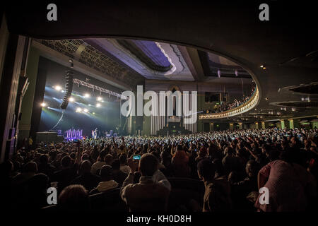 Le Hammersmith Apollo de Londres était rempli de fans de hip hop qui ont présenté les deux concerts de "Superstars of hip hop" avec Redman & Method Man et Here Busta Rhymes. ROYAUME-UNI 2013. Banque D'Images