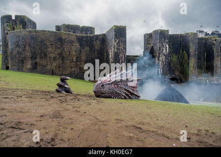 Dragon dans le parc du château, Caerphilly, Galles du Sud, Pays de Galles, Royaume-Uni Banque D'Images