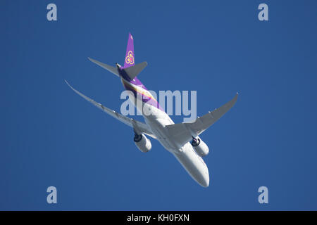 Chiang Mai, Thaïlande - 11 octobre 2017 : 787-900 boeing dreamliner hs et twb. thaiairway de décoller de l'aéroport Suvarnabhumi de Bangkok à Chiang Mai, sesana Banque D'Images