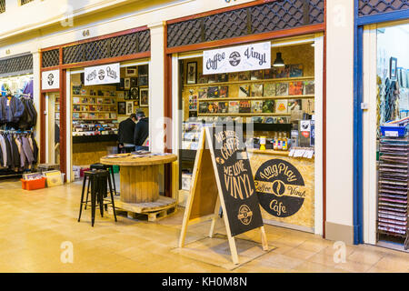 Long Play Cafe café et magasin de disques à Grainger Market, Newcastle upon Tyne Banque D'Images