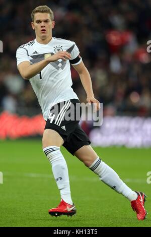 MATHIAS GINTER ALLEMAGNE & BORUSSIA MÖNCHENGLADBACH ANGLETERRE V ALLEMAGNE, INTERNATIONAL FRIENDLY WEMBLEY STADIUM, LONDRES, ANGLETERRE 10 NOVEMBRE 2017 GBB5158 USAGE STRICTEMENT ÉDITORIAL SEULEMENT. Si Le Joueur Ou Les Joueurs Représentés Dans Cette Image Jouent Ou Jouent Pour Un Club Anglais Ou L'Équipe Nationale D'Angleterre. Ensuite, Cette Image Ne Peut Être Utilisée Qu'À Des Fins Éditoriales. Aucune Utilisation Commerciale. Les utilisations Suivantes Sont Également restreintes MÊME DANS UN CONTEXTE ÉDITORIAL : utilisation en association avec, ou partie de, tout contenu audio, vidéo, données, listes de structures, logos de clubs/ligues, Paris, Jeux ou tout autre service « en direct » non autorisé Banque D'Images