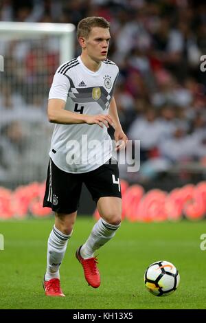 MATHIAS GINTER ALLEMAGNE & BORUSSIA MÖNCHENGLADBACH ANGLETERRE V ALLEMAGNE, INTERNATIONAL FRIENDLY WEMBLEY STADIUM, LONDRES, ANGLETERRE 10 NOVEMBRE 2017 GBB5203 STRICTEMENT À USAGE ÉDITORIAL UNIQUE. Si Le Joueur Ou Les Joueurs Représentés Dans Cette Image Jouent Ou Jouent Pour Un Club Anglais Ou L'Équipe Nationale D'Angleterre. Ensuite, Cette Image Ne Peut Être Utilisée Qu'À Des Fins Éditoriales. Aucune Utilisation Commerciale. Les utilisations Suivantes Sont Également restreintes MÊME DANS UN CONTEXTE ÉDITORIAL : utilisation en association avec, ou partie de, tout contenu audio, vidéo, données, listes de structures, logos de clubs/ligues, Paris, Jeux ou tout autre service « en direct » non autorisé Banque D'Images