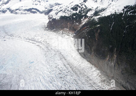 Vue aérienne de receeding Mendenhall Glacier, Alaska Banque D'Images