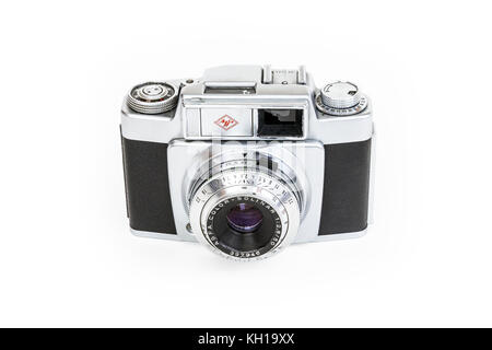 Agfa Silette SL 35mm Caméra viseur avec Prontor SLK objectif 50 mm, 1957, isolé sur un fond blanc. Banque D'Images