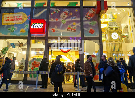l-angleterre-londres-leicester-square-m-m-s-store-photo-stock-alamy
