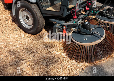 New Street Sweeper isolé sur fond blanc de la machine Banque D'Images