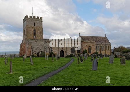 L'église paroissiale de saint aidan, bamburgh maintenant la tombe de grace darling héroïne célébrée par la Royal National Lifeboat Institution Banque D'Images