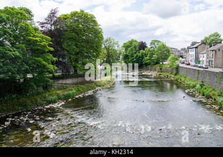 Autour de la photographie l'un des nombreux des grands lacs dans le lake district à Cumbria dans le nord-ouest de l'Angleterre. Banque D'Images