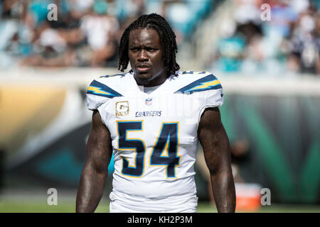 Jacksonville, FL, USA. 12 Nov, 2017. Los Angeles Chargers en dehors de secondeur Melvin Ingram (54) au cours de la NFL football match entre les Los Angeles les chargeurs et les Jacksonville Jaguars à l'EverBank Field à Jacksonville, FL. Romeo T Guzman/CSM/Alamy Live News Banque D'Images