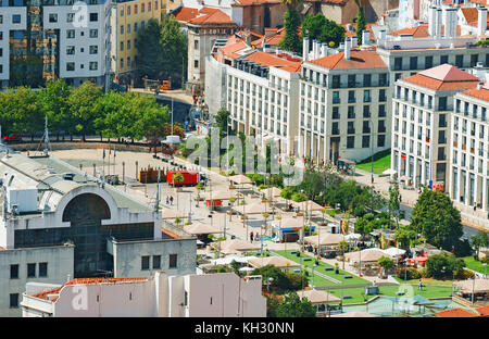 Vue aérienne des vieilles rues de Lisbonne. Place Martim Moniz. Banque D'Images