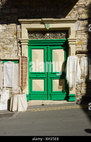 Sur l'affichage en dentelle, Pano Lefkara, Chypre Banque D'Images