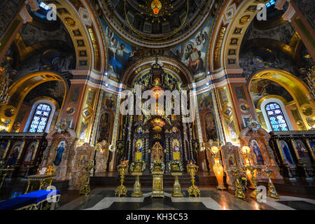 Église Notre Dame de Kazan, Irkoutsk. intérieur de l'église orthodoxe russe construite en 1885-1892. Banque D'Images