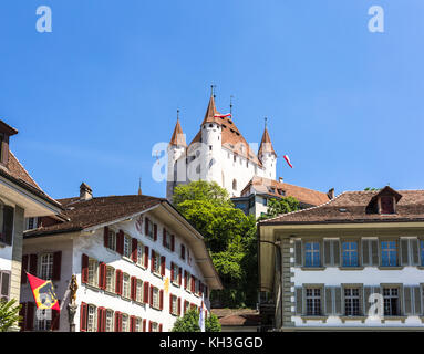 Le château et la vieille ville de Thoune dans le canton de Berne en Suisse centrale Banque D'Images