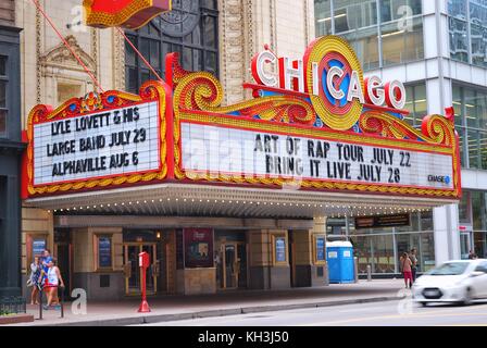 CHICAGO, ILLINOIS - 16 JUILLET : le célèbre Chicago Theater sur State Street le 16 juillet 2017 à Chicago, Illinois. Ouvert en 1921. Banque D'Images