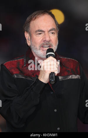 Washington, DC - 03 JUILLET : Neil Diamond lors D'UN Concert du Capitole du quatrième jour de l'indépendance 2013, répétition au National Mall le 3 juillet 2013 à Washington, DC. Crédit : mpi34/MediaPunch Inc. Banque D'Images