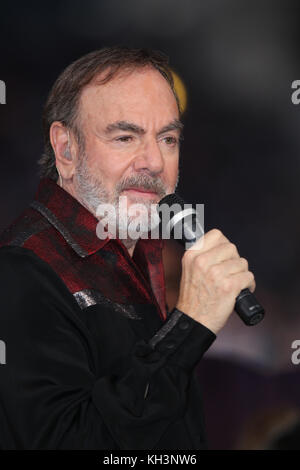 Washington, DC - 03 JUILLET : Neil Diamond lors D'UN Concert du Capitole du quatrième jour de l'indépendance 2013, répétition au National Mall le 3 juillet 2013 à Washington, DC. Crédit : mpi34/MediaPunch Inc. Banque D'Images