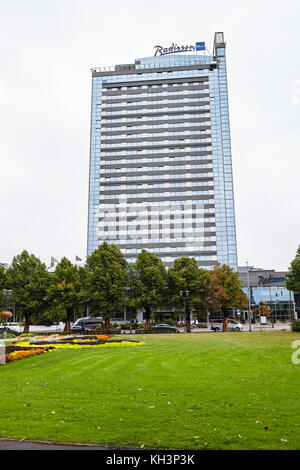 Riga, Lettonie - septembre 3, 2017 : construction de l'établissement Radisson Blu Hotel sur Elizabetes iela à Riga City en septembre. La rue Elizabetes Riga s'étend de la po Banque D'Images