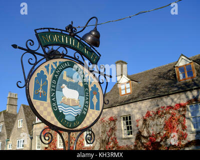 Northleach, un village de Cotswold classique dans le Gloucestershire England UK Banque D'Images