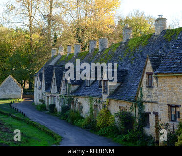 Arlington row dans le village de Cotswold classique ou Arlingham Gloucestershire England UK Banque D'Images