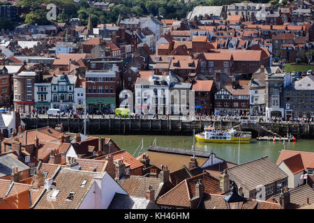WHITBY, NORTH YORKSHIRE/UK - Août 22 : Avis de Whitby, North Yorkshire le 22 août 2010. Des personnes non identifiées Banque D'Images