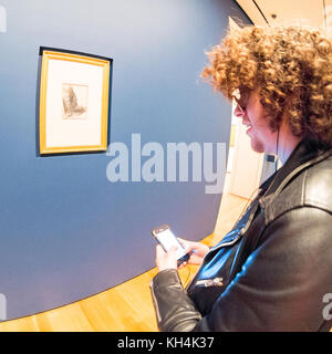 Dessin de Léonard de Vinci, une étude de draperie pour l'ange à la Vierge aux rochers (c.1491/2-9 et 1506-8) au Museum of Modern Art, New York, USA Banque D'Images