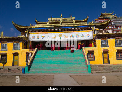 Ordre guéloug ou jaune hat sect temple dans Bongya monastère, province de Qinghai, Mosele, Chine Banque D'Images