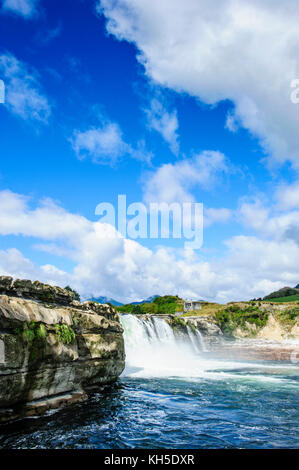 Maruia falls, Lewis pass, île du Sud, Nouvelle-Zélande Banque D'Images