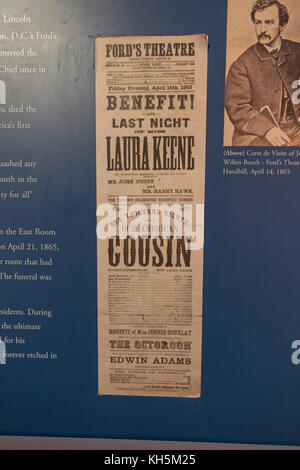 Ford's Theater poster y compris "notre cousin américain' pour la nuit de l'assassinat de Lincolns, National Civil War Museum, Harrisburg, PA, USA. Banque D'Images