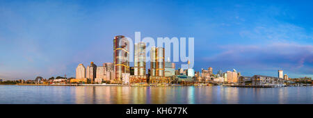 Image panoramique de Barangaroo, au crépuscule, Sydney, New South Wales, Australia Banque D'Images