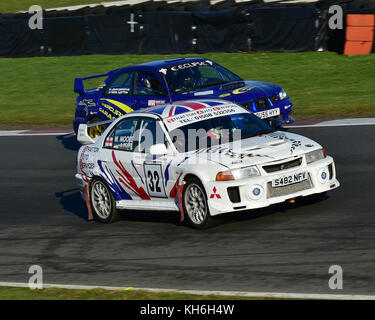 Nigel Griffiths, john wetton, Subaru Impreza, William Moore, Stuart Moore, Mitsubishi Evo v, mgj rally étapes, Chelmsford motor club, brands hatch, Banque D'Images